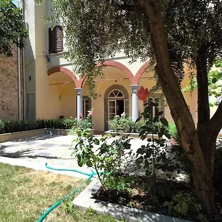 Ferienwohnung Piazza Dei Ciompi With Private Garden Florenz Exterior foto