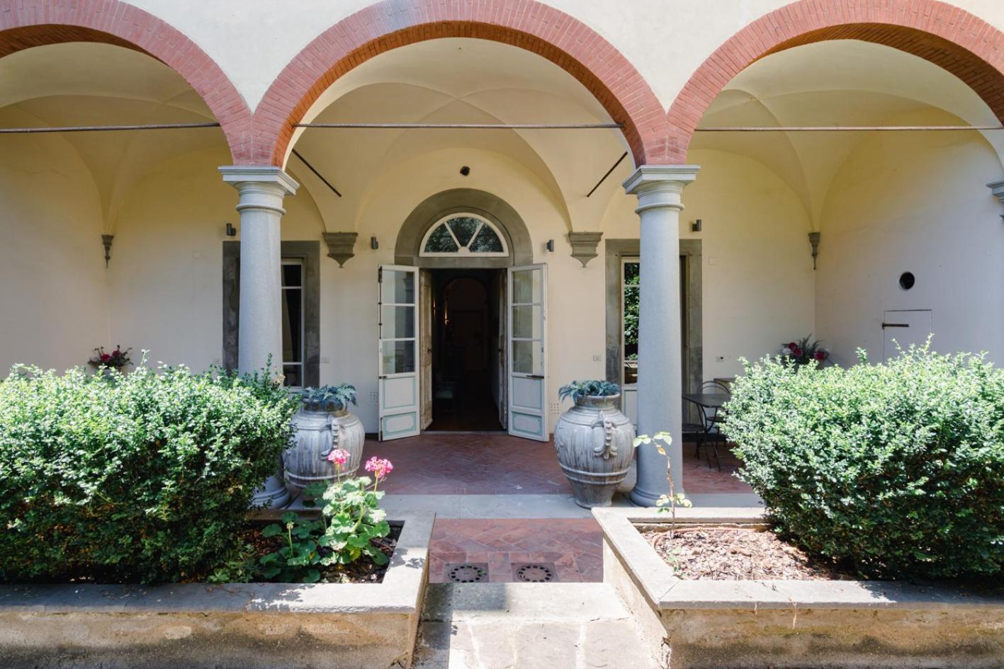 Piazza Dei Ciompi With Private Garden Apartment Florenz